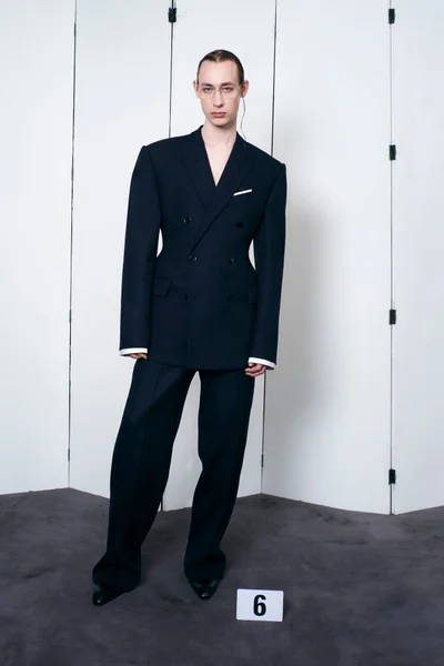 Look 6